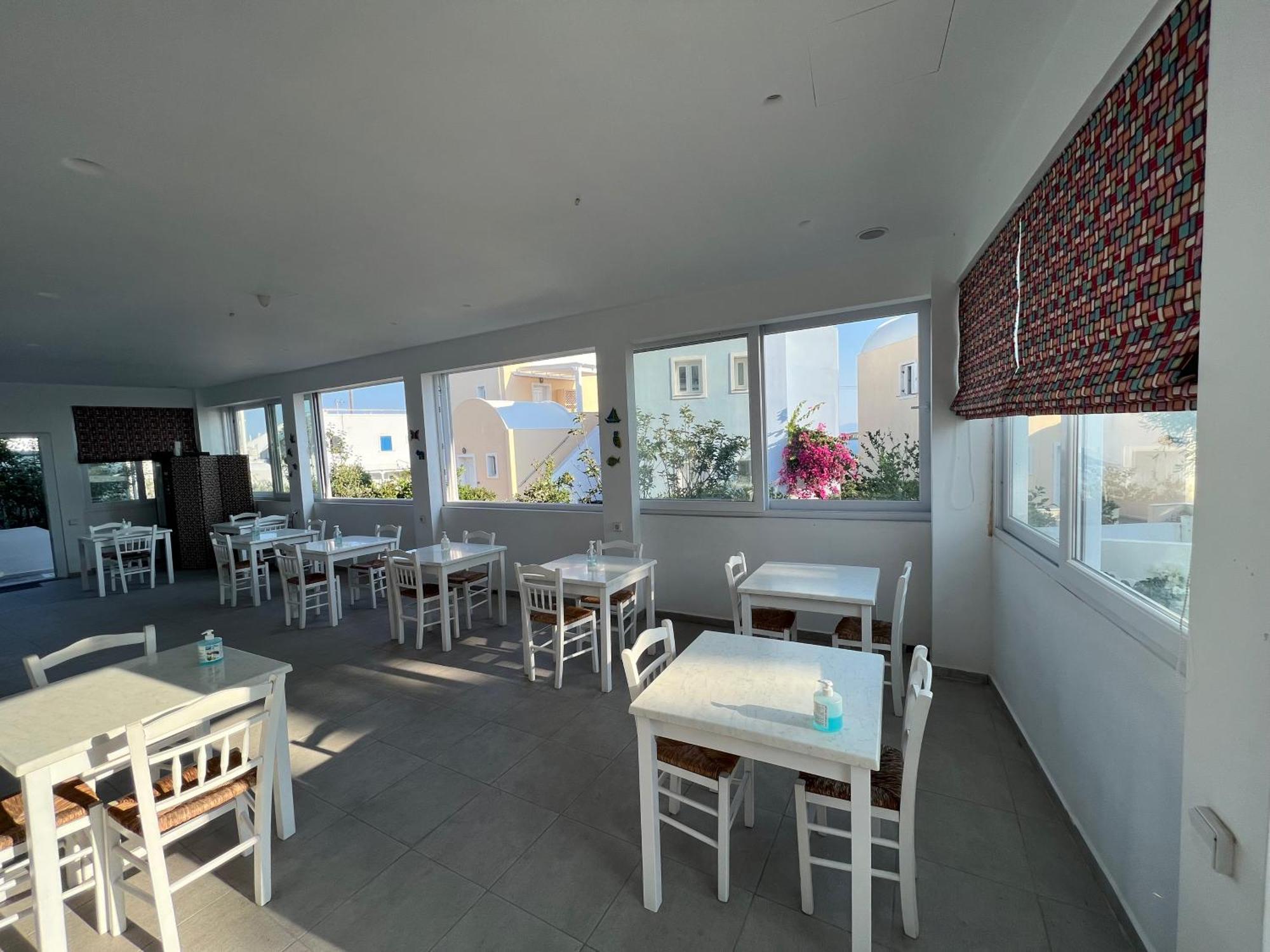 Unique Galini Oia - Adults Only Aparthotel Bagian luar foto