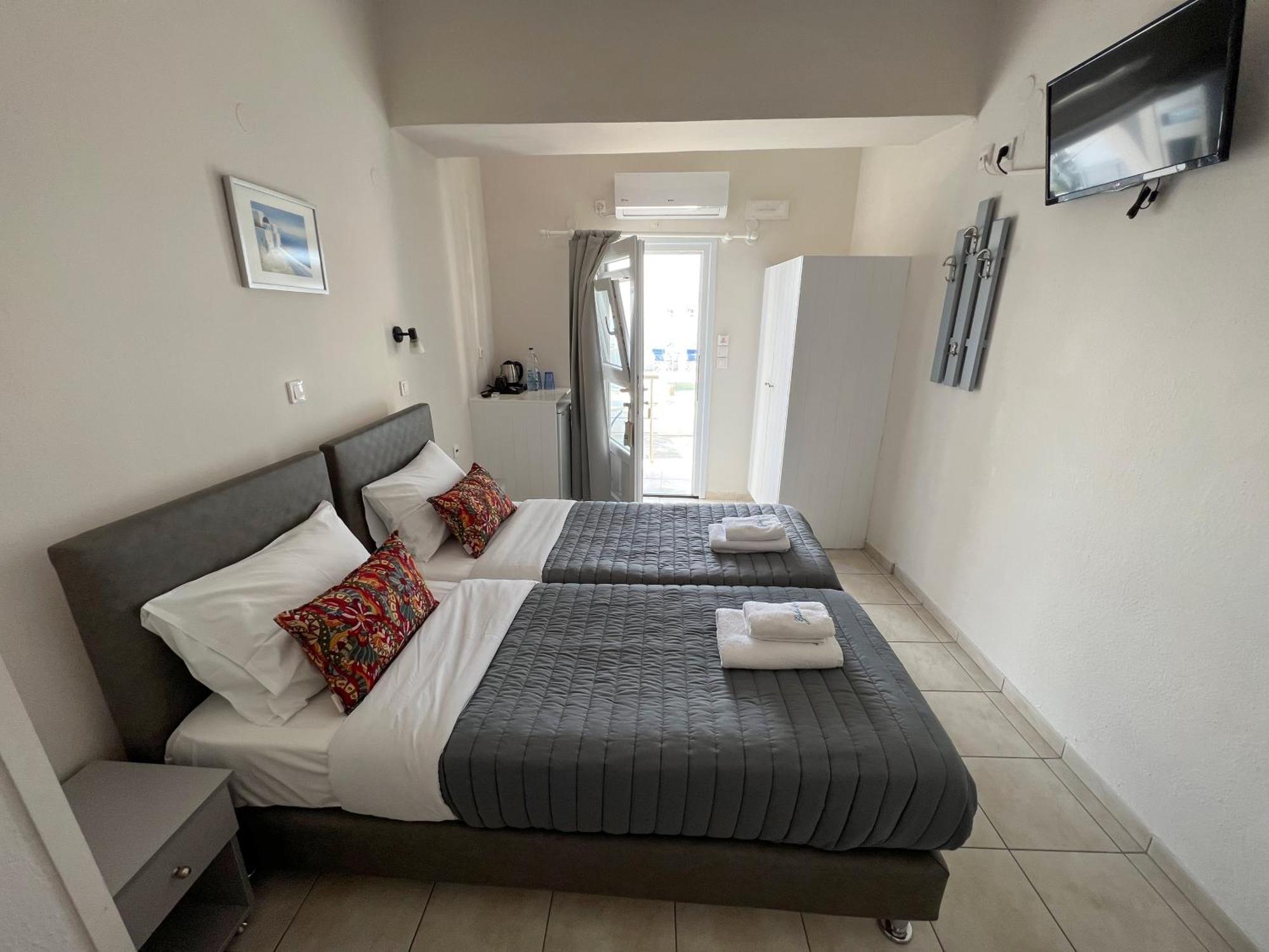 Unique Galini Oia - Adults Only Aparthotel Bagian luar foto