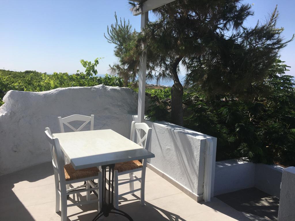 Unique Galini Oia - Adults Only Aparthotel Bagian luar foto
