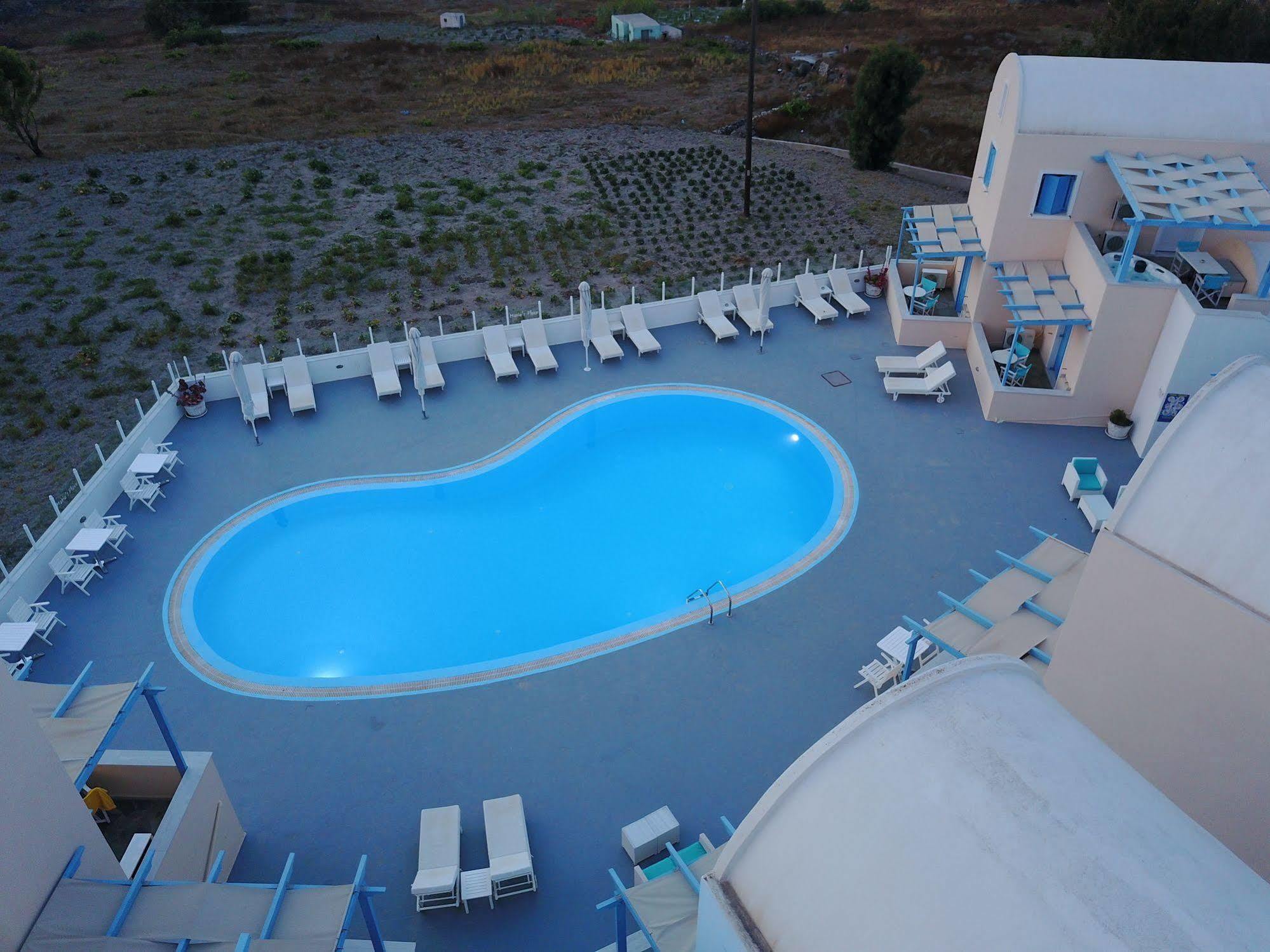 Unique Galini Oia - Adults Only Aparthotel Bagian luar foto