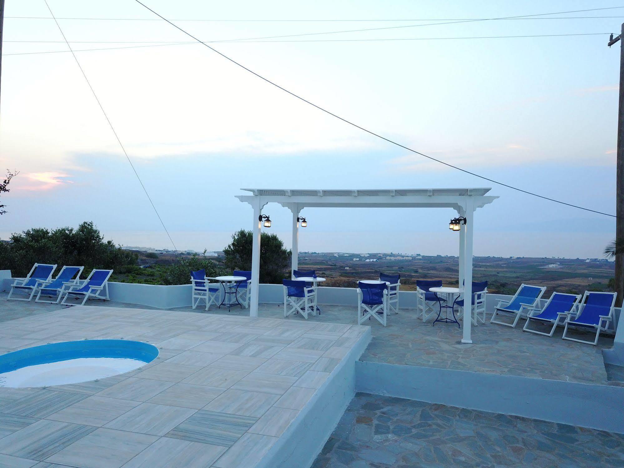 Unique Galini Oia - Adults Only Aparthotel Bagian luar foto