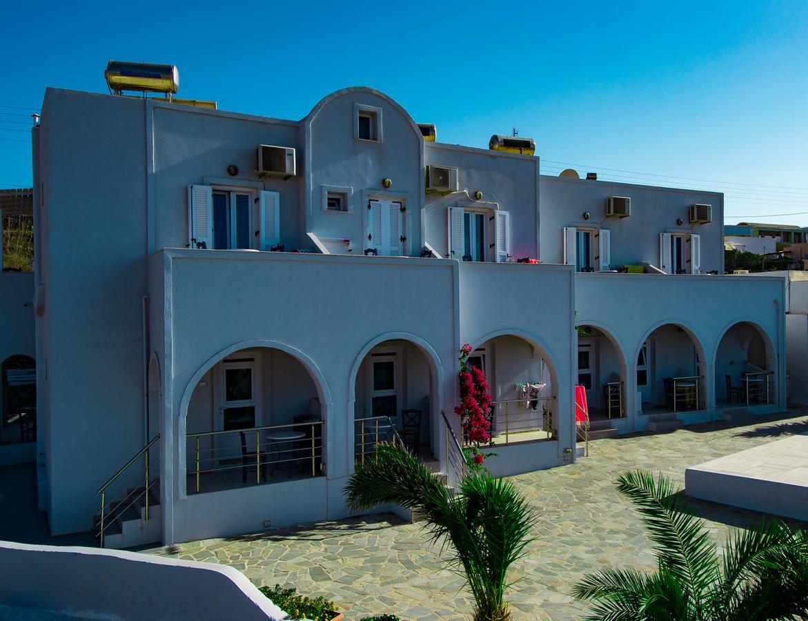 Unique Galini Oia - Adults Only Aparthotel Bagian luar foto